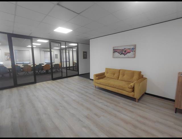 428M² OFFICE TO LET IN BRYANSTON